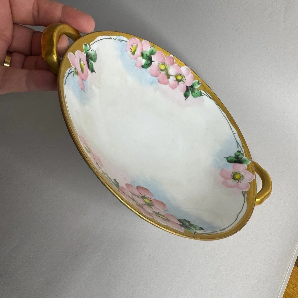 Vintage Japan Hand Painted Porcelain Footed Bowl Floral‎ Gold Trim Lusterware